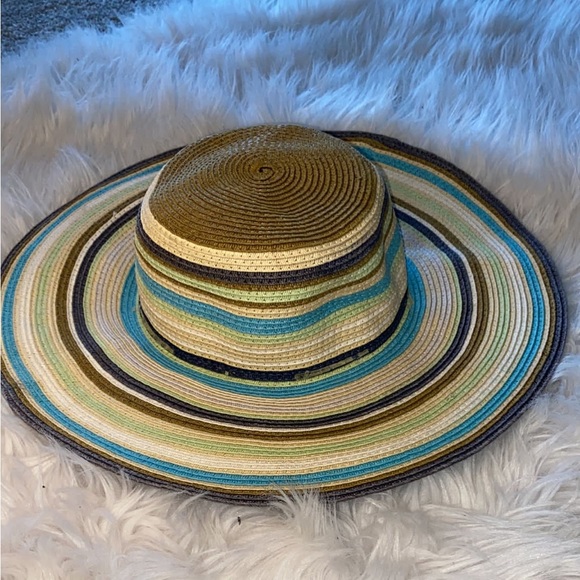 Accessories - Multicolor floppy straw hat